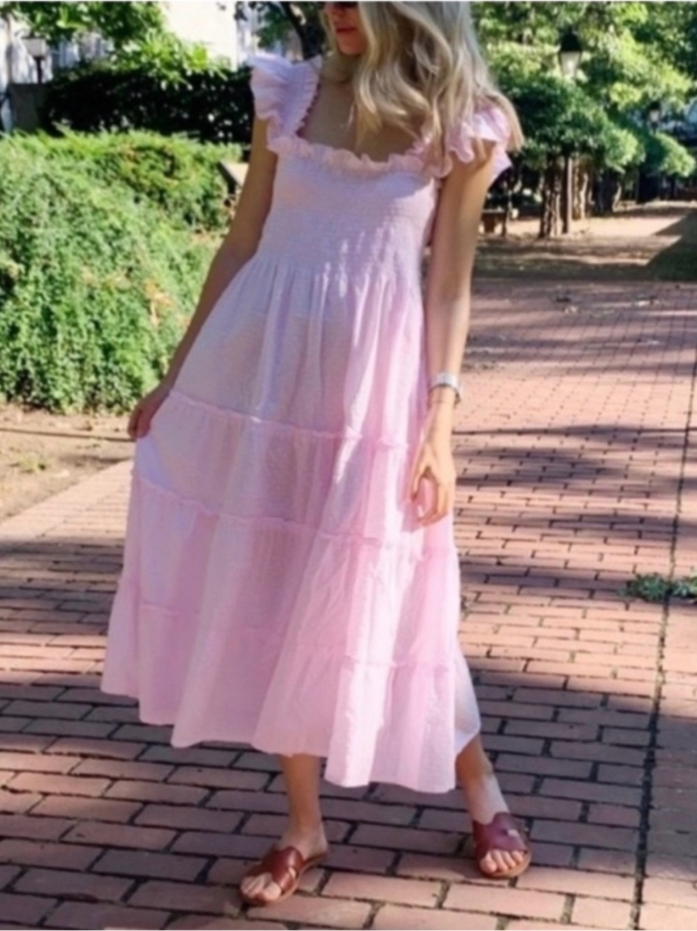 Hill House The Ellie Nap Dress in Pink Swiss Dot size Large